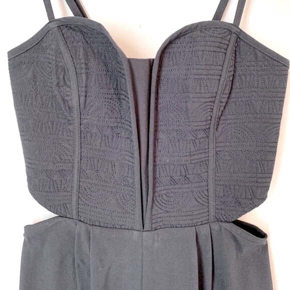 Divided by H&M size 4 cut-out jumpsuit - Picture 6 of 16